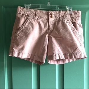 Old Navy light pink chino shorts, Women’s size 6.